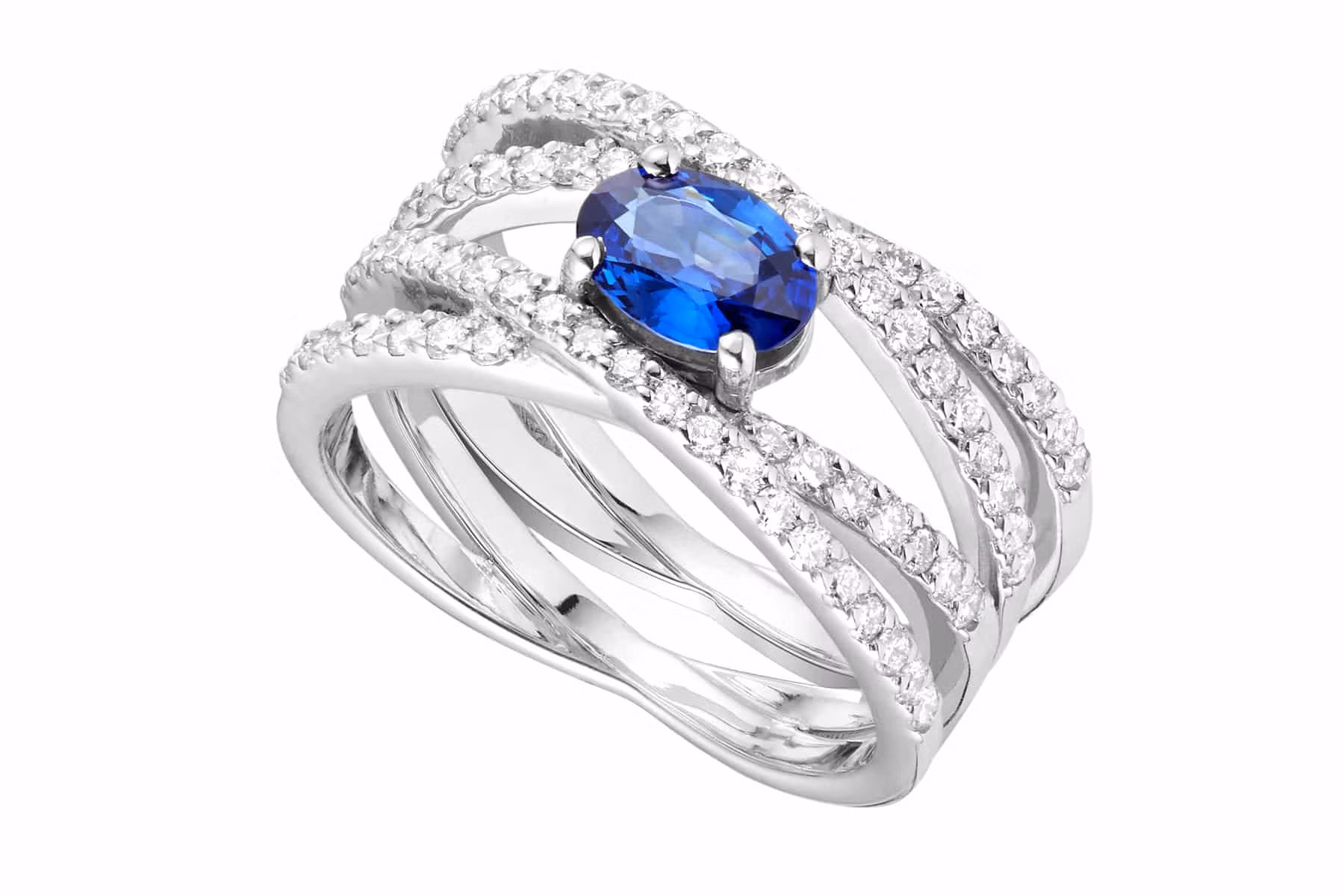 Packshot joaillerie bague or blanc, diamants et saphir