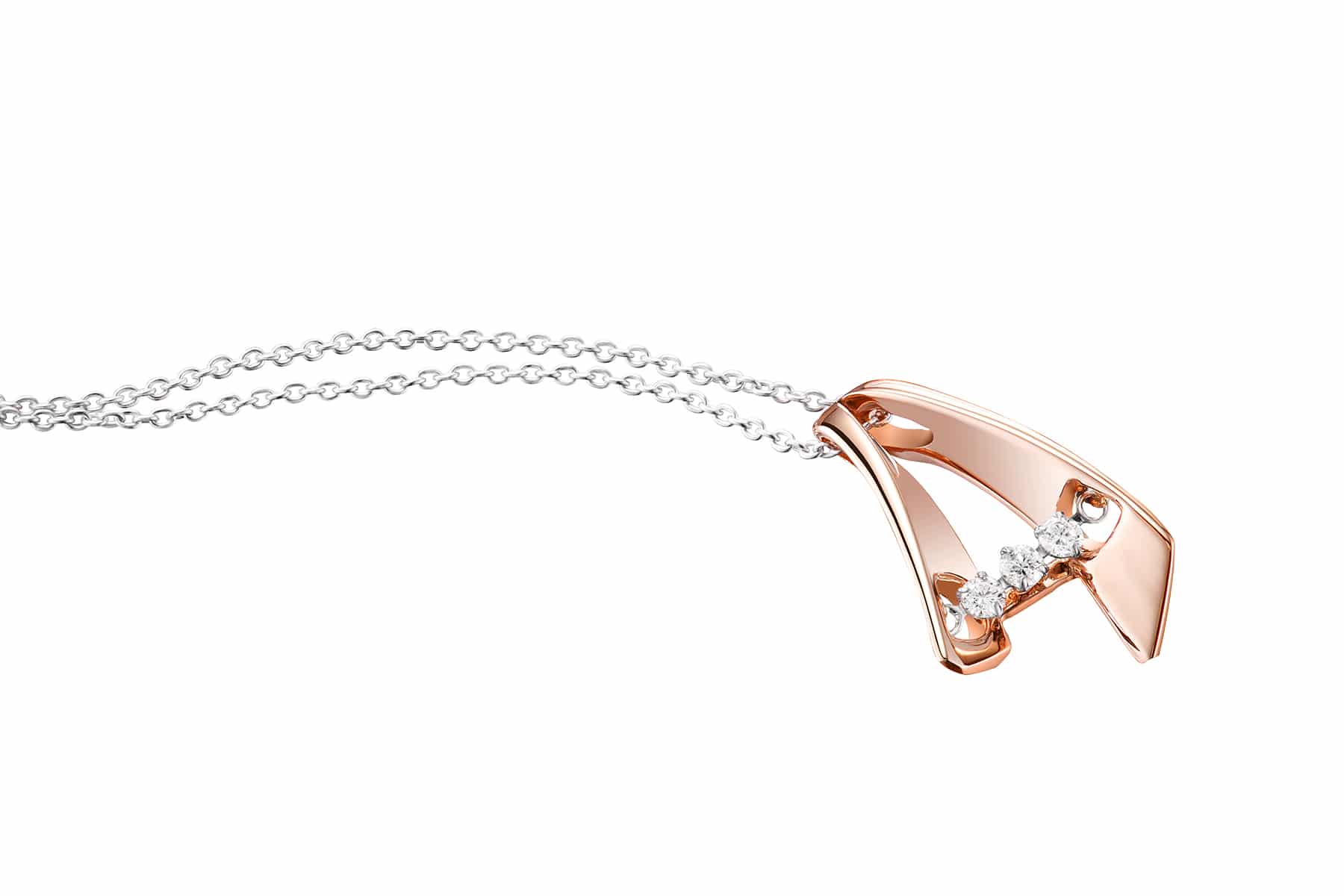 Packshot pendentif et chaîne en or rose, diamants